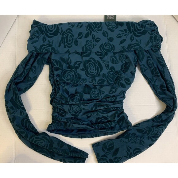 Wild Fable Women's Size XXS Long Sleeve Off The Shoulder Velvet Top Green - Picture 4 of 4